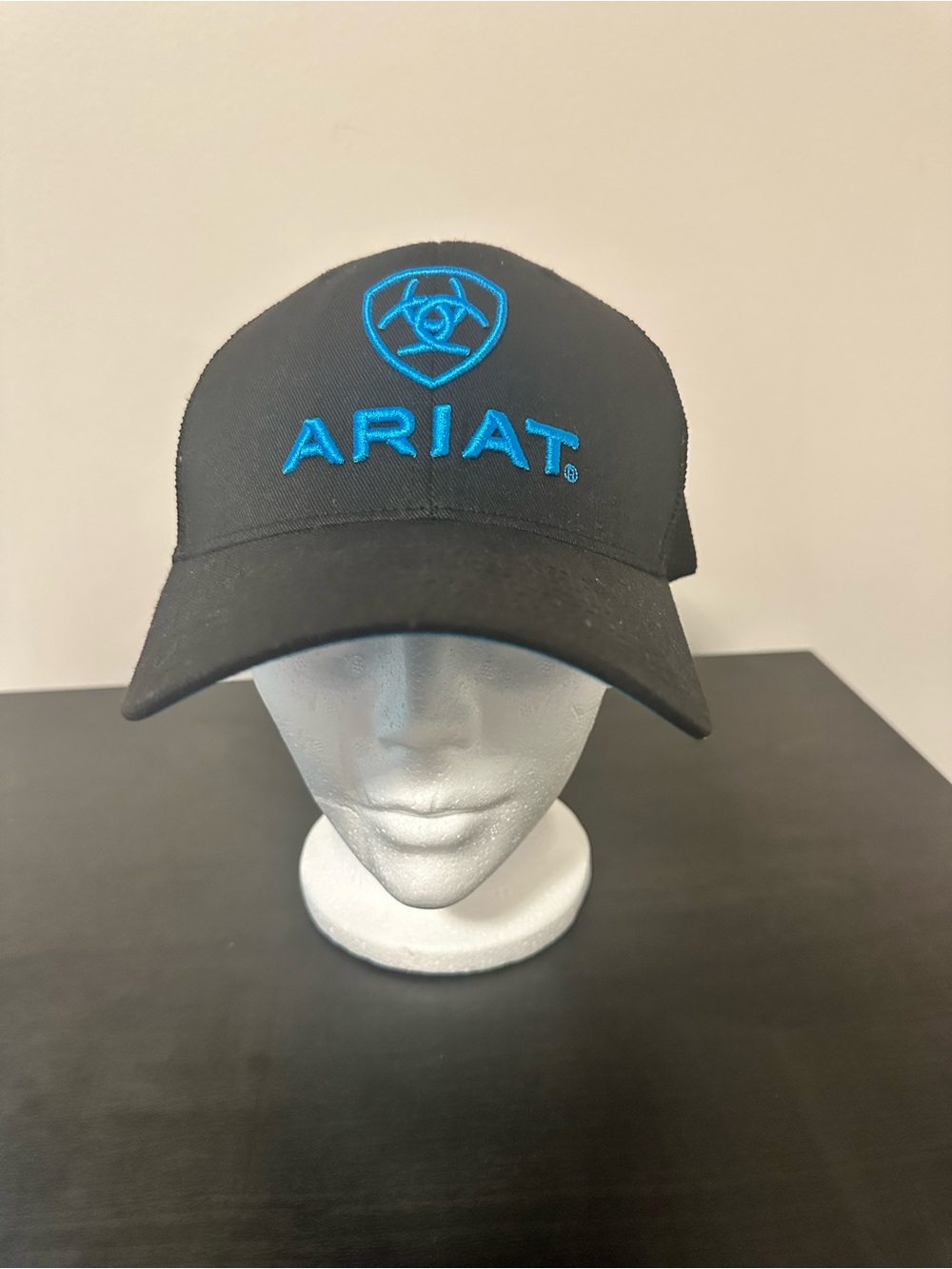 Ariat Black Hat Flexfit